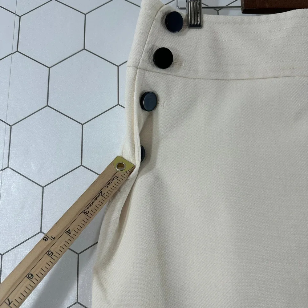 Ann Taylor LOFT Cream Sailor Pencil Skirt Size 6 Button Accent Textured Lined‎